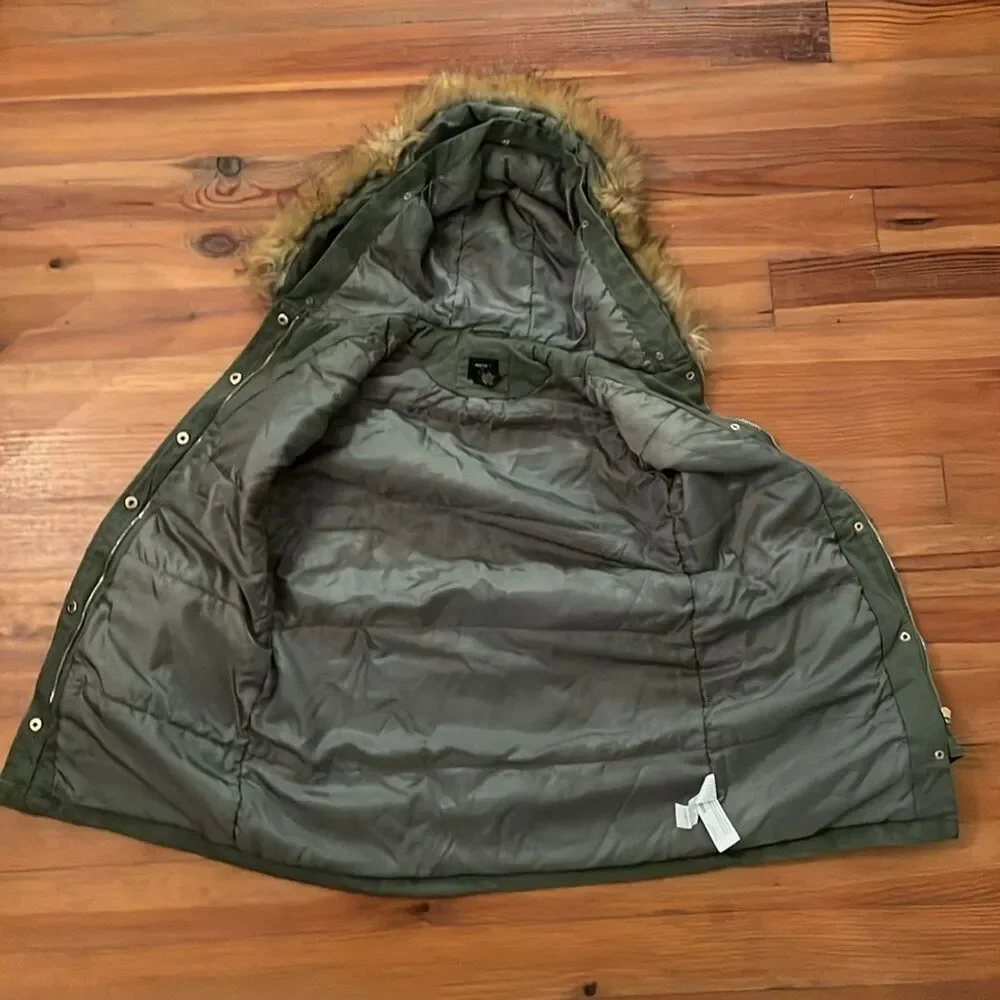 Forever 21 Green Faux Fur Parka Coat Jacket Girls Size 13/14 Full Zip Lined